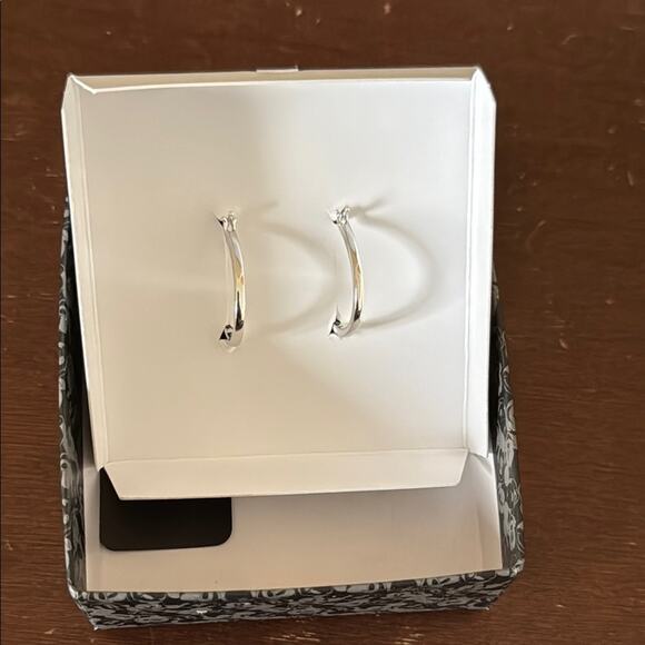 Disney | Mickey Mouse Fine Silver Plated Earrings NIB - Picture 3 of 6